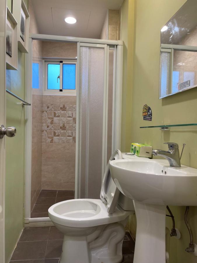 Apartamento 逢甲柏斯青年旅棧 Taichung Exterior foto