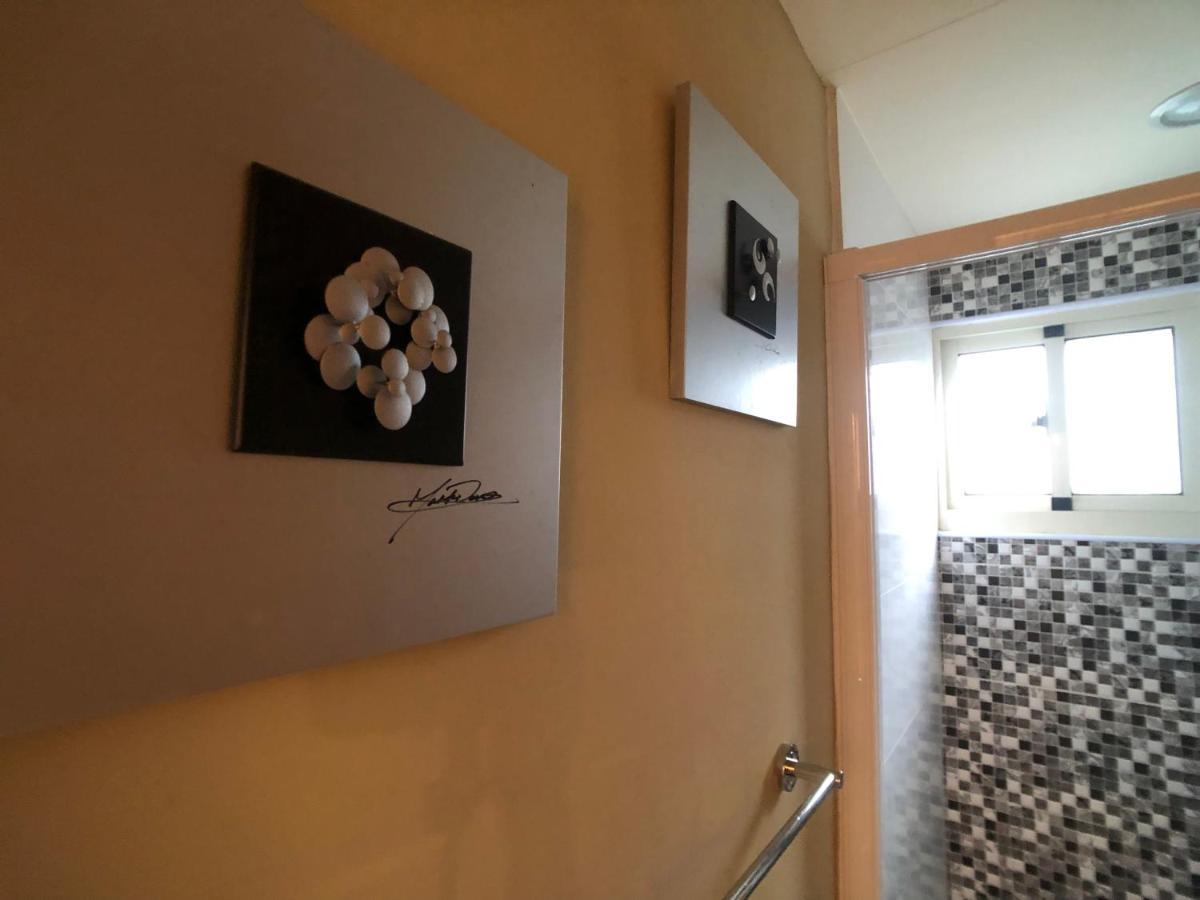 Apartamento 逢甲柏斯青年旅棧 Taichung Exterior foto