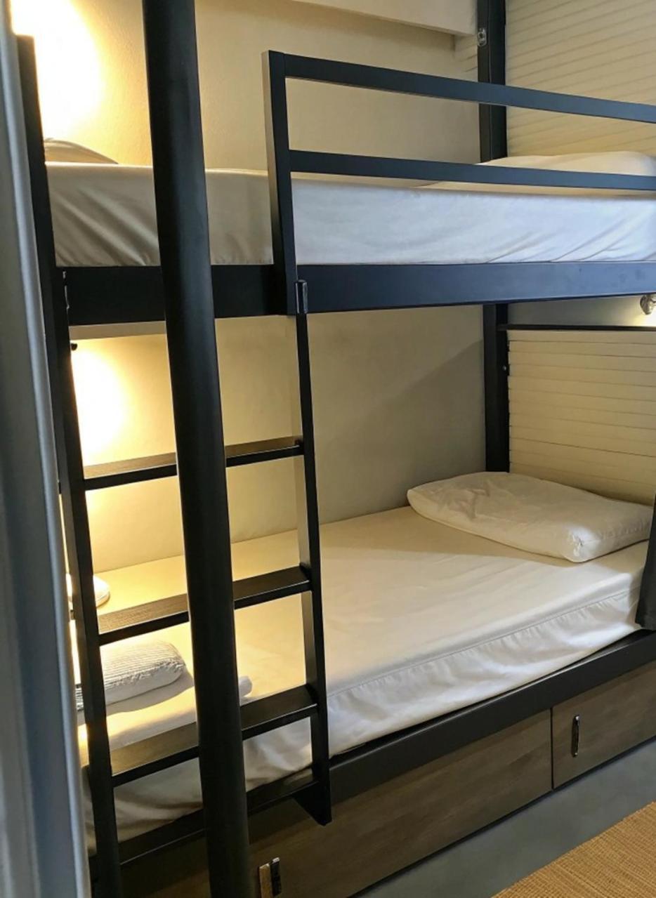 Apartamento 逢甲柏斯青年旅棧 Taichung Exterior foto