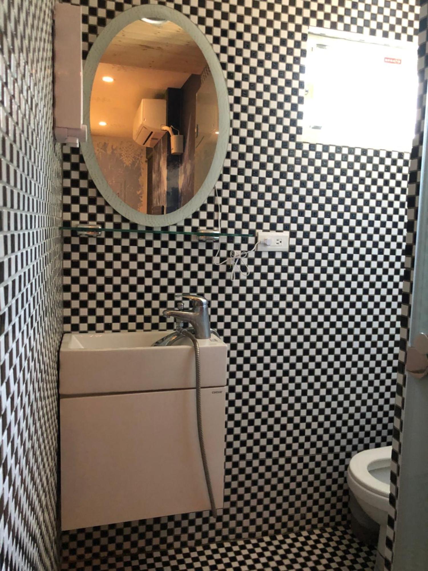 Apartamento 逢甲柏斯青年旅棧 Taichung Exterior foto