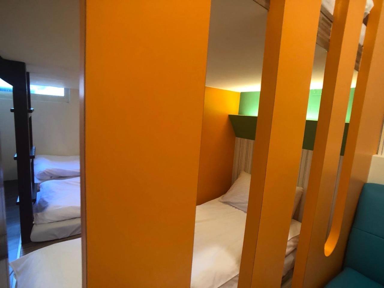 Apartamento 逢甲柏斯青年旅棧 Taichung Exterior foto